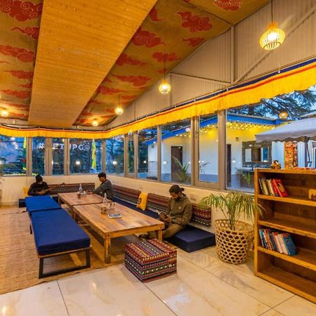 The Hosteller Mcleodganj, Mall Road McLeod Ganj Bagian luar foto