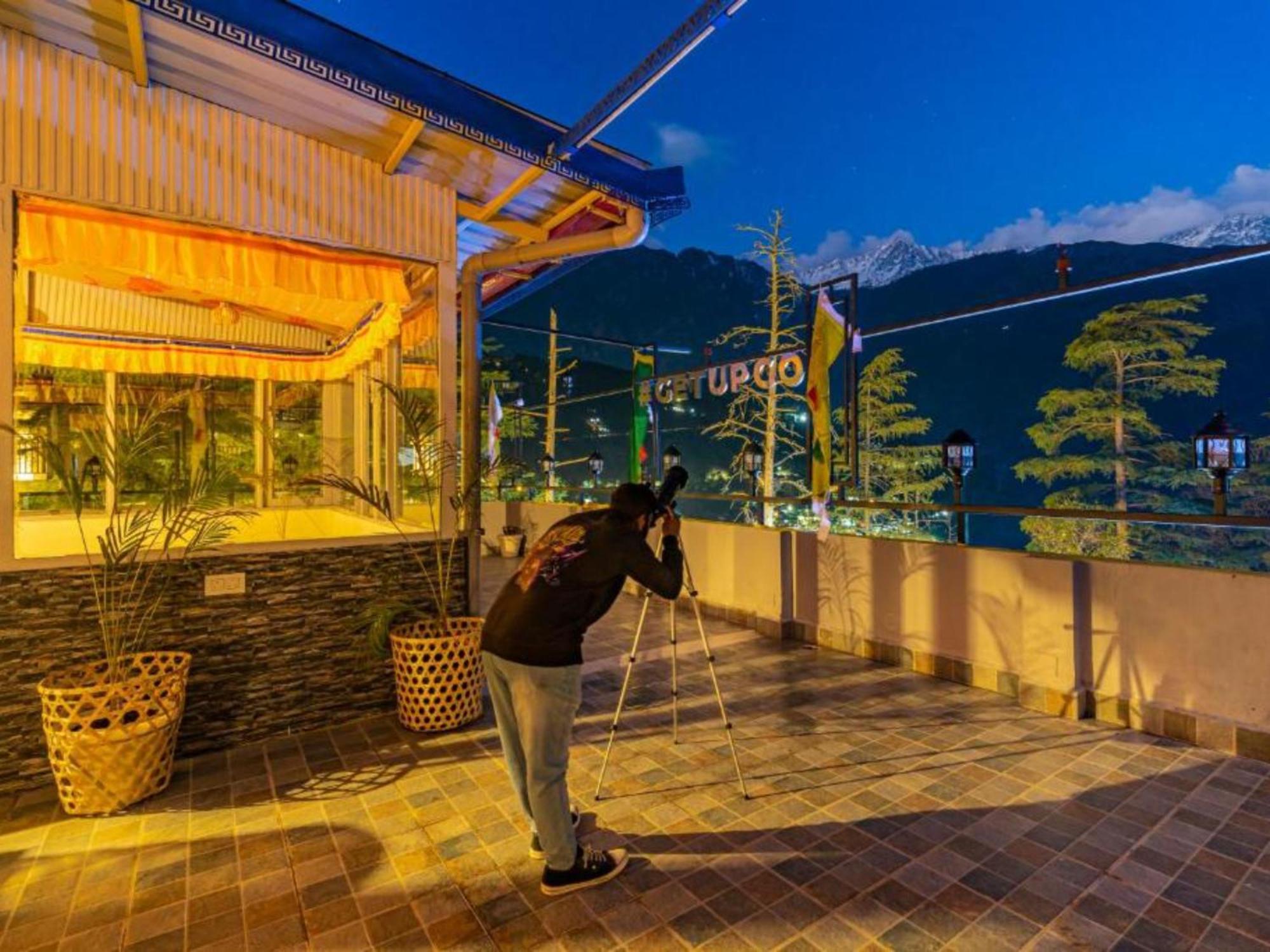 The Hosteller Mcleodganj, Mall Road McLeod Ganj Bagian luar foto